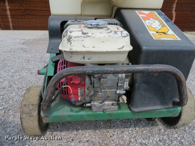 image for item DH1556 (2) Billy Goat aerators