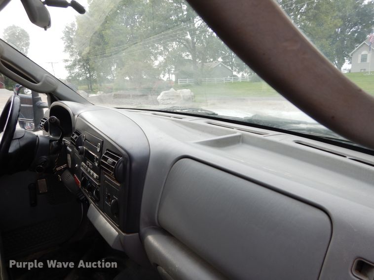 image for item DH2040 2005 Ford F450 Super Duty dump truck