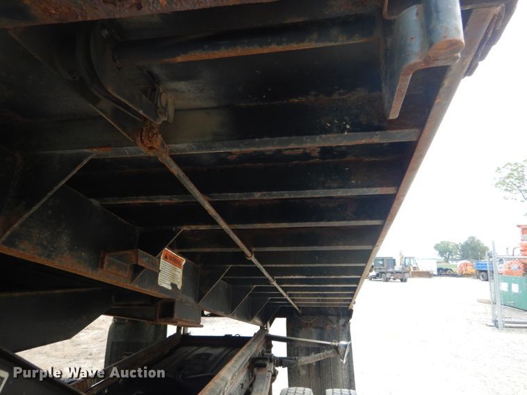 image for item DH2040 2005 Ford F450 Super Duty dump truck
