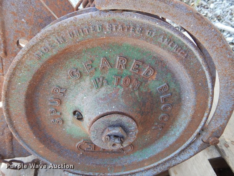 image for item DH2049 Auto Crane 2403-P crane