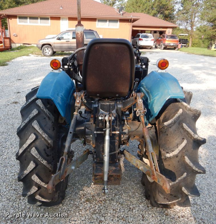 image for item DH2541 Mitsubishi D2600 MFWD tractor