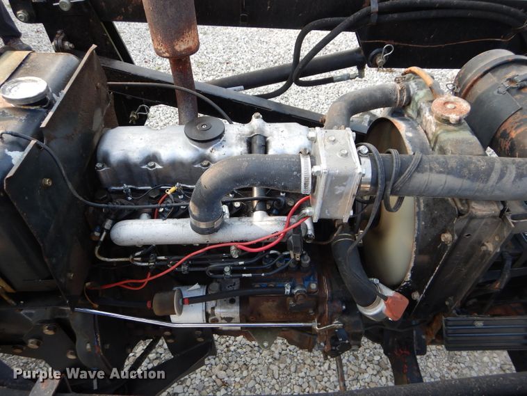 image for item DH2541 Mitsubishi D2600 MFWD tractor