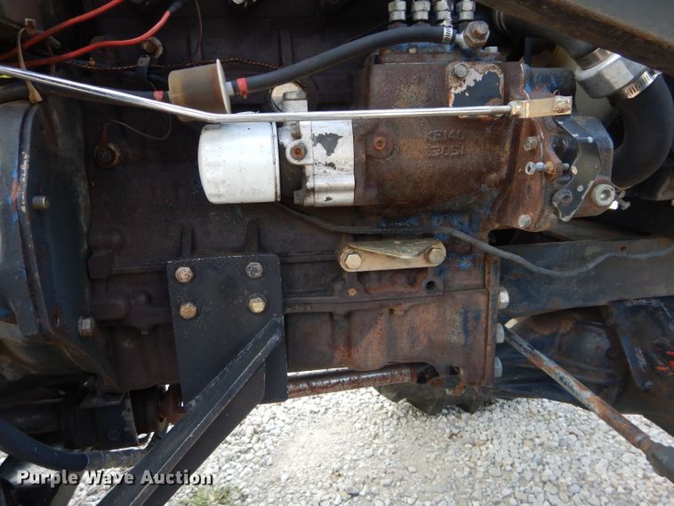 image for item DH2541 Mitsubishi D2600 MFWD tractor