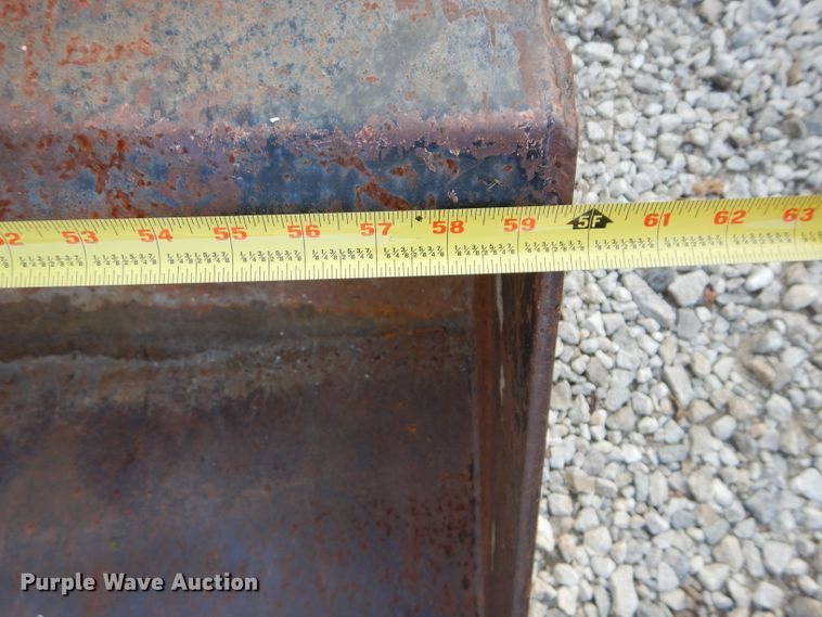 image for item DH2541 Mitsubishi D2600 MFWD tractor