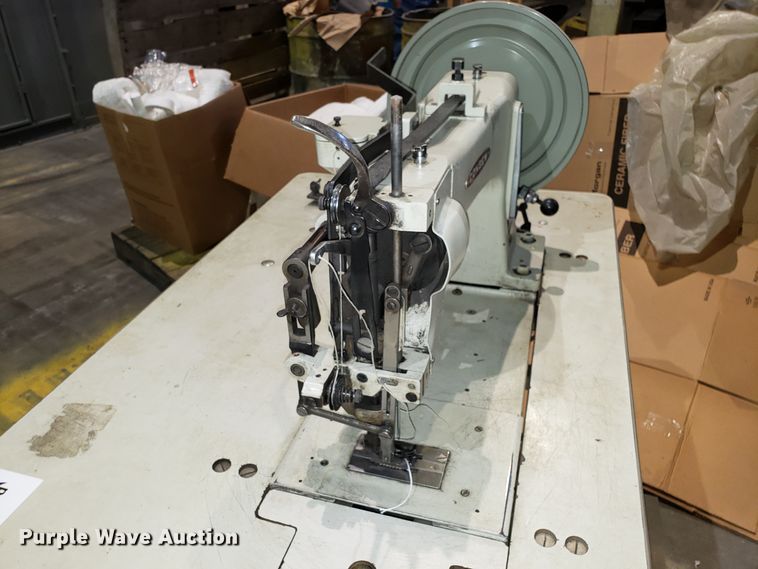 image for item DH2823 Consew 733R-5 sewing machine