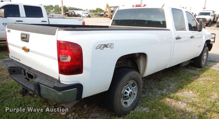 image for item DH3544 2014 Chevrolet Silverado 2500HD Crew Cab pickup truck