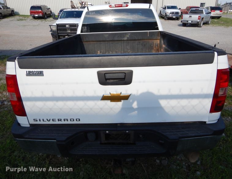 image for item DH3544 2014 Chevrolet Silverado 2500HD Crew Cab pickup truck