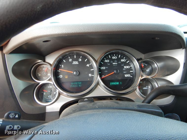 image for item DH3544 2014 Chevrolet Silverado 2500HD Crew Cab pickup truck