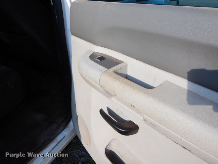 image for item DH3544 2014 Chevrolet Silverado 2500HD Crew Cab pickup truck