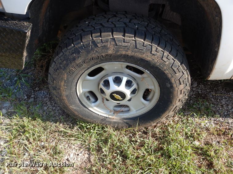 image for item DH3544 2014 Chevrolet Silverado 2500HD Crew Cab pickup truck