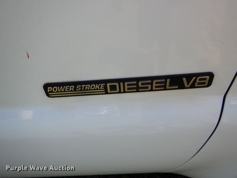 image for item DH3558 2001 Ford F550 Crew Cab utility truck