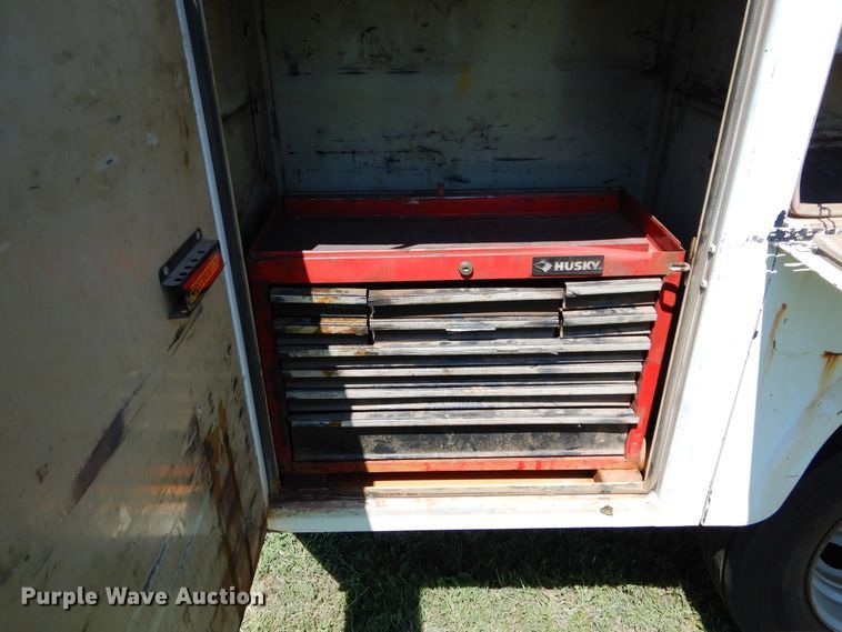 image for item DH3558 2001 Ford F550 Crew Cab utility truck