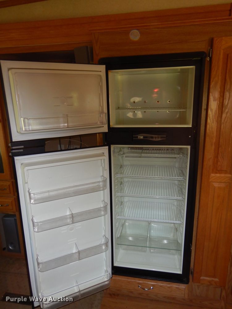 image for item DH3562 2006 Carriage Carri-Lite camper