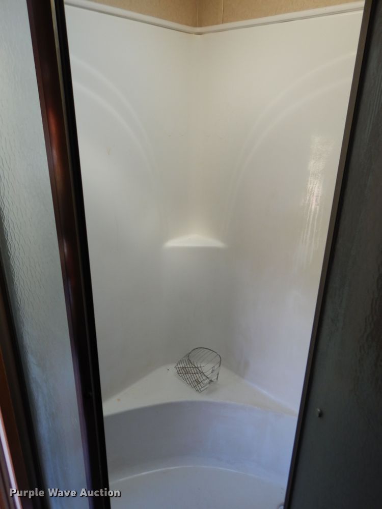 image for item DH3562 2006 Carriage Carri-Lite camper