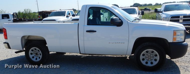 image for item DH3571 2011 Chevrolet Silverado 1500 pickup truck
