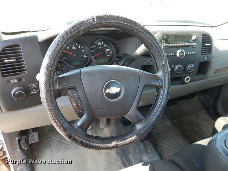 image for item DH3571 2011 Chevrolet Silverado 1500 pickup truck