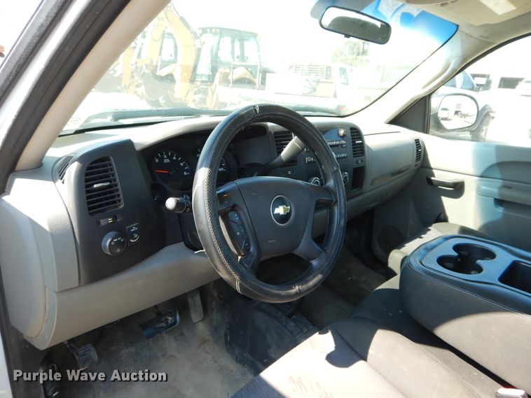 image for item DH3571 2011 Chevrolet Silverado 1500 pickup truck