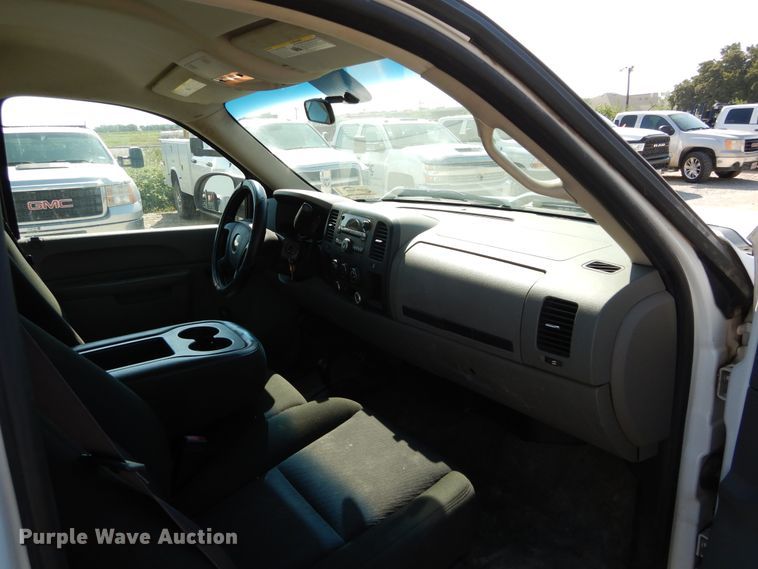 image for item DH3571 2011 Chevrolet Silverado 1500 pickup truck