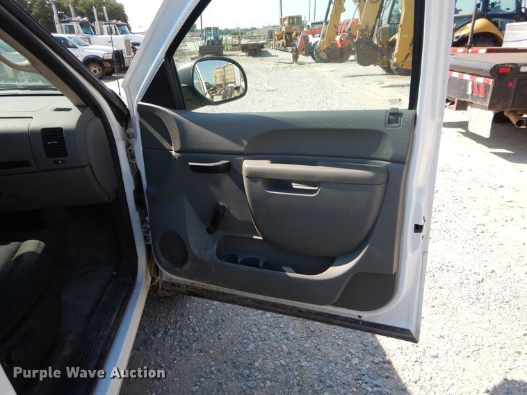 image for item DH3571 2011 Chevrolet Silverado 1500 pickup truck