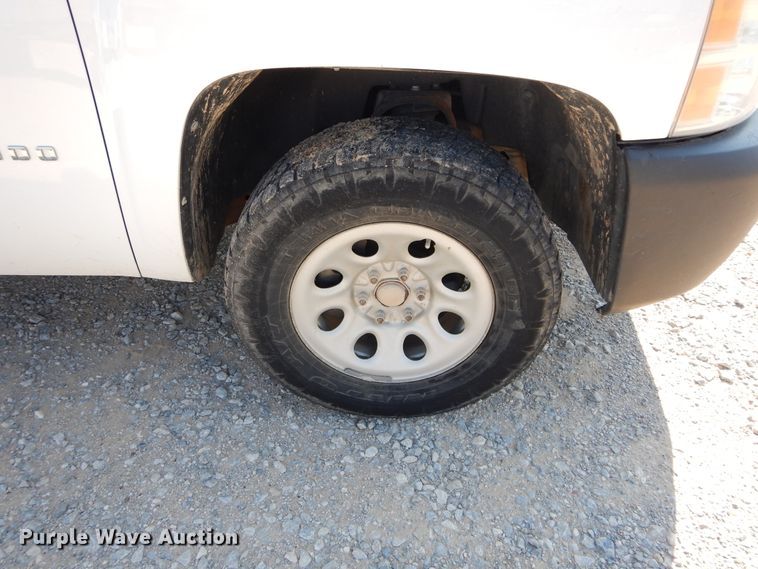 image for item DH3571 2011 Chevrolet Silverado 1500 pickup truck