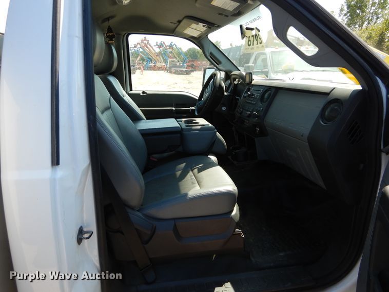 image for item DH3575 2012 Ford F550 service truck