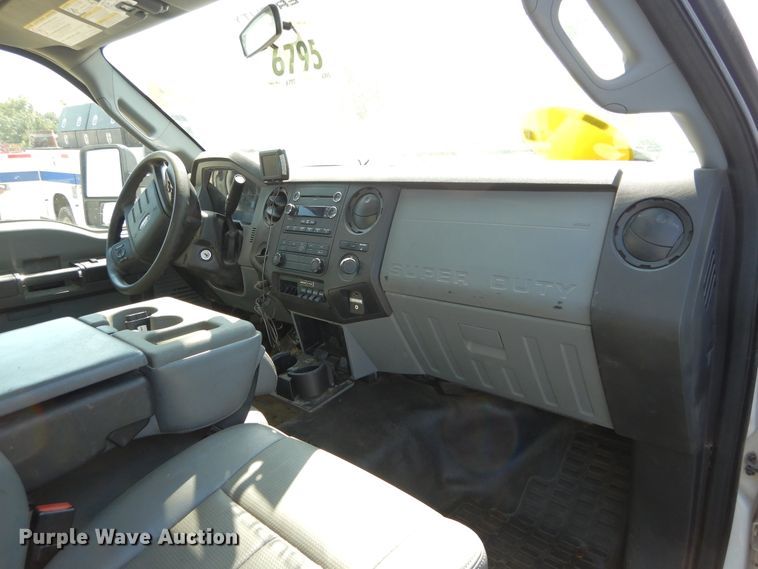 image for item DH3575 2012 Ford F550 service truck