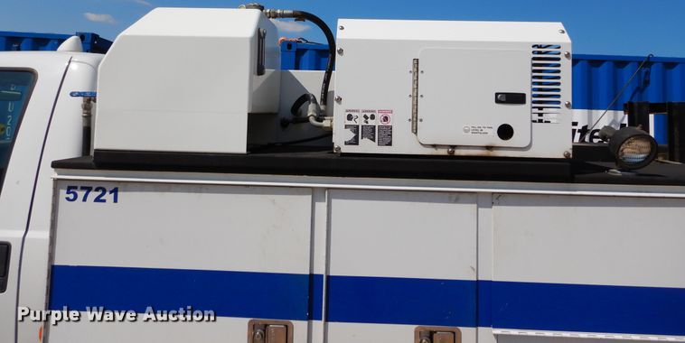 image for item DH3575 2012 Ford F550 service truck