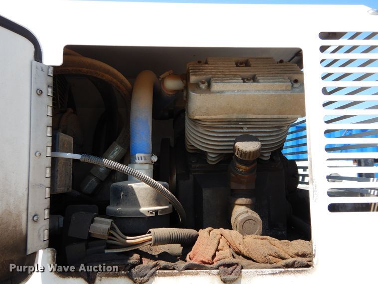 image for item DH3575 2012 Ford F550 service truck