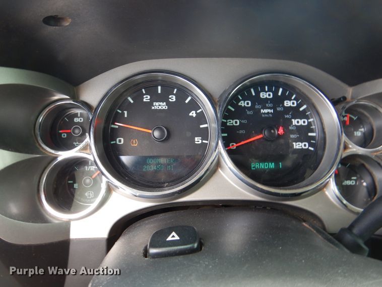 image for item DH5263 2013 Chevrolet Silverado 2500HD Crew Cab pickup truck