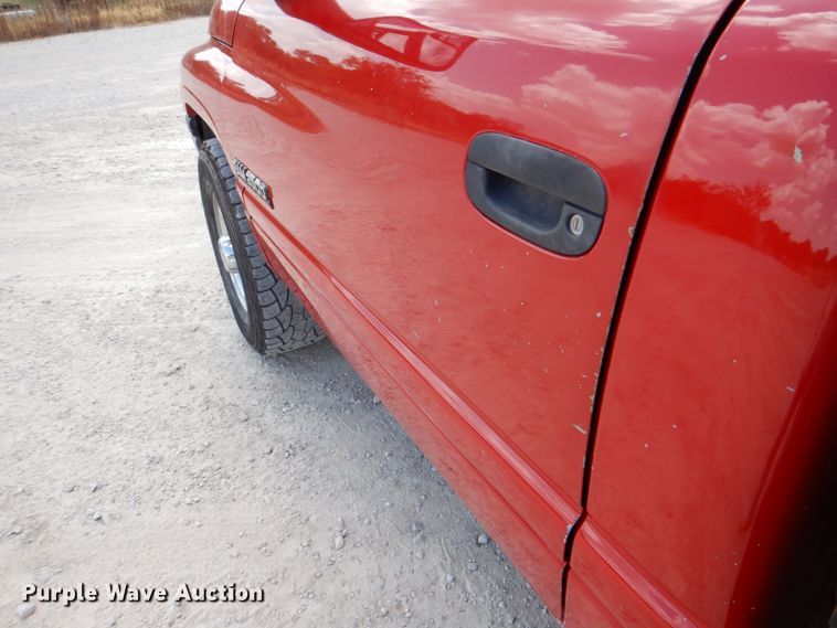 image for item DH5264 2002 Dodge Ram 2500 pickup truck