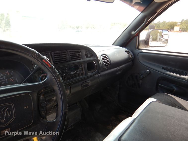 image for item DH5264 2002 Dodge Ram 2500 pickup truck