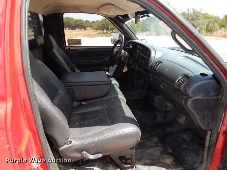 image for item DH5264 2002 Dodge Ram 2500 pickup truck