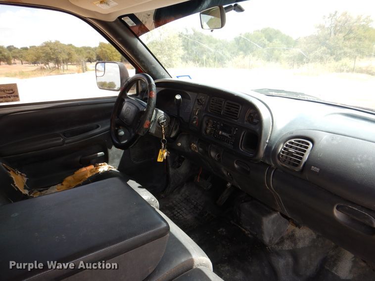 image for item DH5264 2002 Dodge Ram 2500 pickup truck