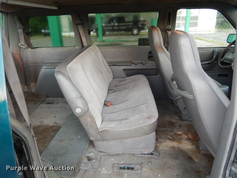 image for item DH6088 1994 Dodge Caravan van