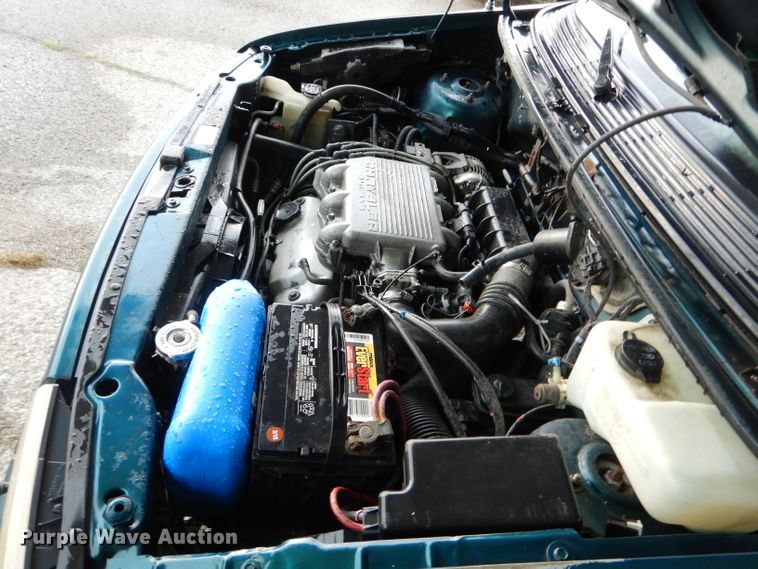image for item DH6088 1994 Dodge Caravan van