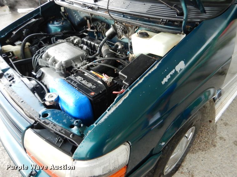 image for item DH6088 1994 Dodge Caravan van