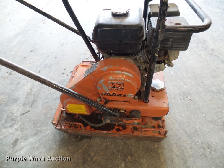 image for item DI0634 Multiquip MVC-90L vibratory plate compactor