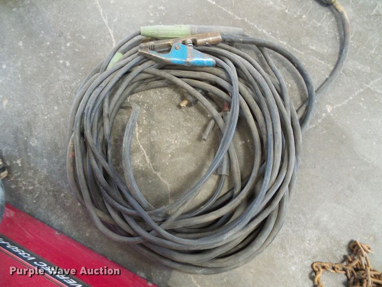 image for item DI0636 Lincoln Invertec V350-PRO welder