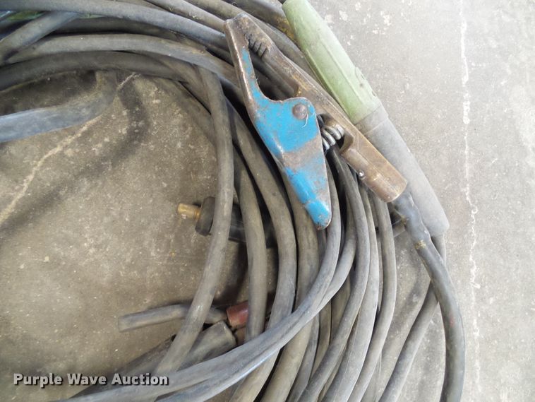 image for item DI0636 Lincoln Invertec V350-PRO welder