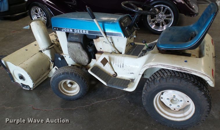 image for item DI0638 John Deere 112 lawn mower