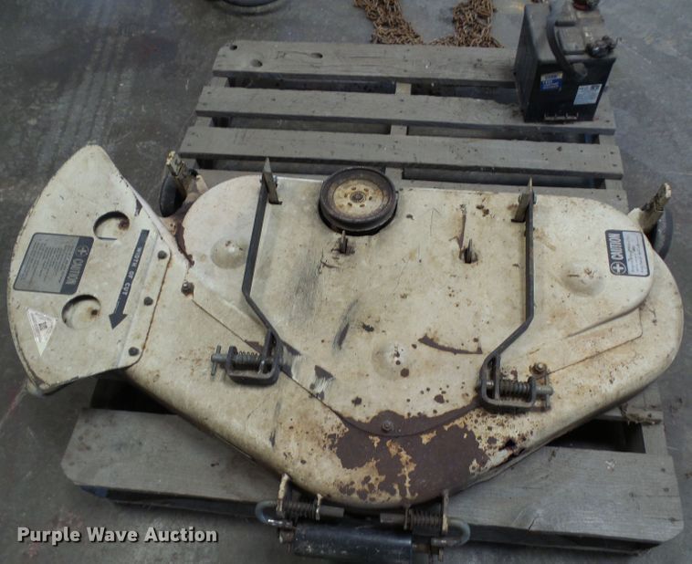 image for item DI0638 John Deere 112 lawn mower