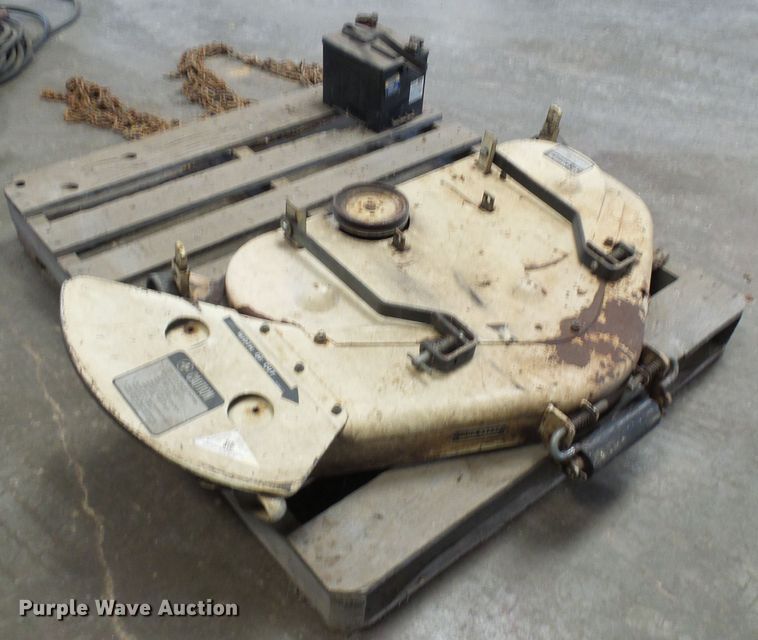 image for item DI0638 John Deere 112 lawn mower