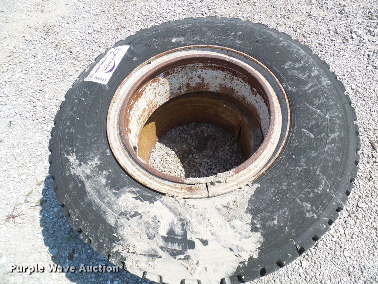 image for item DI0643 (2) Goodyear 9.00-20 tires