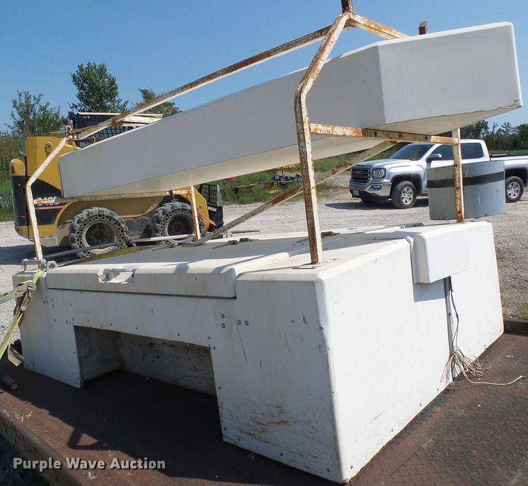 image for item DI0648 Utility bed