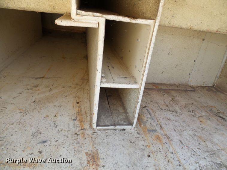 image for item DI0648 Utility bed