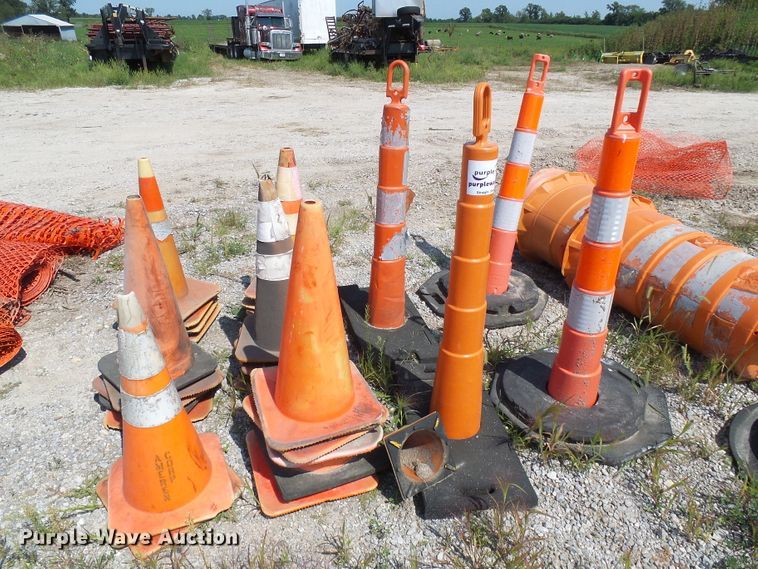 image for item DI0649 Road safety equipment