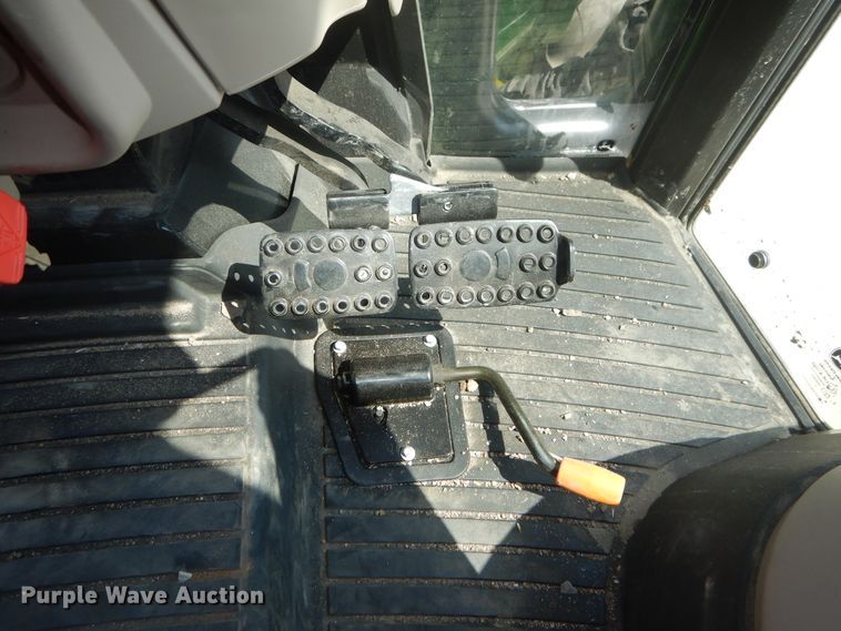 image for item DI1763 2018 John Deere 5055E MFWD tractor