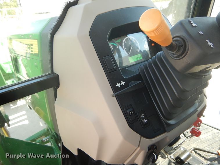 image for item DI1763 2018 John Deere 5055E MFWD tractor