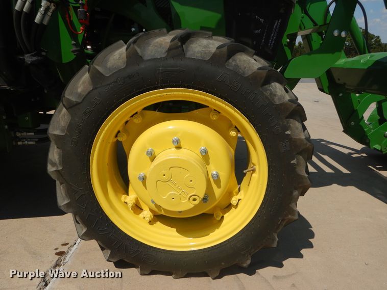 image for item DI1763 2018 John Deere 5055E MFWD tractor