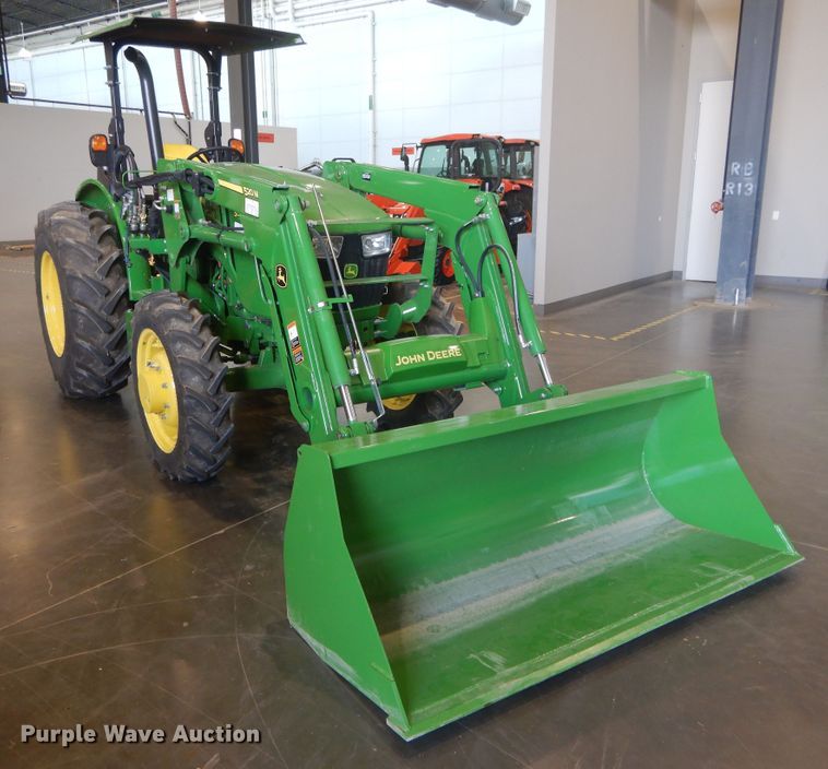 image for item DI1764 2018 John Deere 5055E MFWD tractor